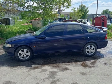 Авто Opel Vectra 1997 № 8811007