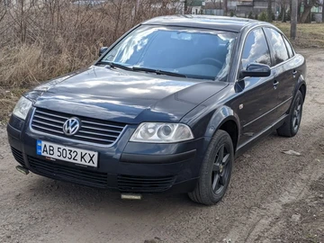 Авто Volkswagen Passat Sedan 2002 № 8811015