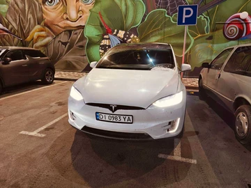 Авто Tesla Model X 2018 № 8811070
