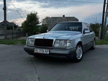 Авто Mercedes 230 1985 № 8811090
