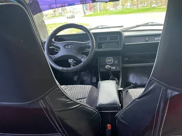Авто ВАЗ 2107 2004 № 8811235