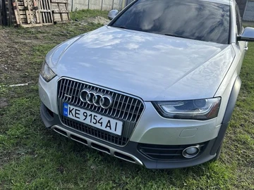 Авто Audi A4 2013 № 8811263
