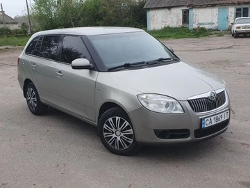 Авто Skoda Fabia 2009 № 8811273