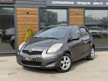 Авто Toyota Yaris 2011 № 8811447