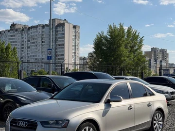 Авто Audi A4 2014 № 8811486