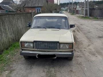 Авто ВАЗ 2107 1983 № 8811649