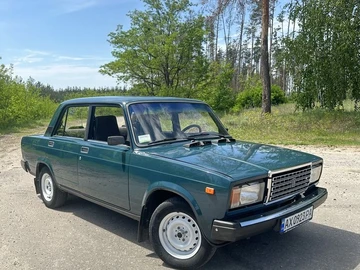 Авто ВАЗ 2107 2000 № 8811702