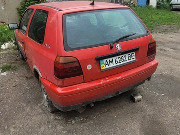 Авто Volkswagen Golf 1996 № 8811972