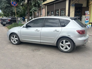 Авто Mazda 3 2004 № 8812040