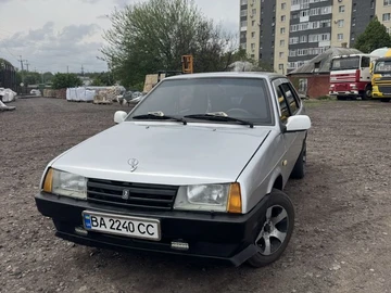 Авто ВАЗ 21099 1998 № 8812110
