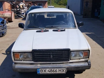 Авто ВАЗ 2107 1988 № 8812369