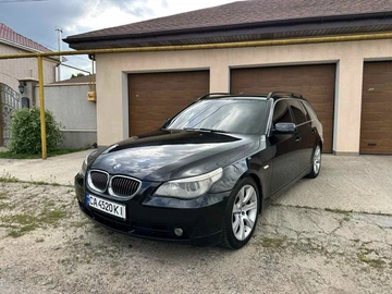 Авто BMW 5 Серия 2004 № 8812373