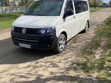 Авто Volkswagen Transporter 2011 № 8812391
