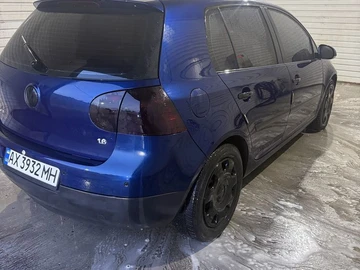 Авто Volkswagen Golf 2005 № 8812400