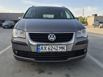 Авто Volkswagen Touran 2008 № 8812660