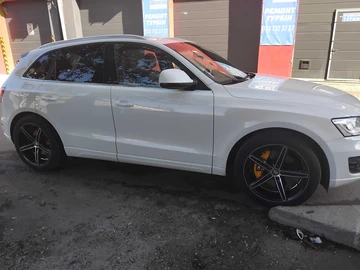 Авто Audi Q5 2010 № 8812946