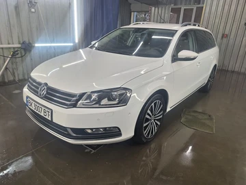 Авто Volkswagen Passat Variant 2013 № 8813901