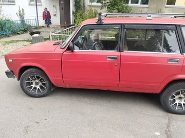Авто ВАЗ 2104 1987 № 8813910