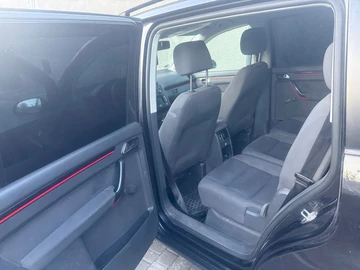 Авто Volkswagen Touran 2004 № 8814435