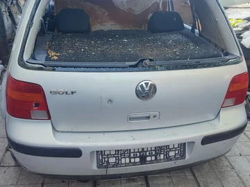 Авто Volkswagen Golf 2000 № 8814710