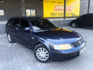 Авто Volkswagen Passat Variant 1998 № 8814787