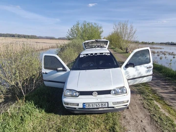 Авто Volkswagen Golf 1995 № 8815086