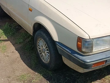 Авто Mazda 323 1990 № 8815287