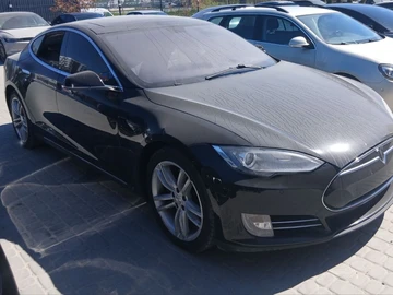 Авто Tesla Model S 2014 № 8815471