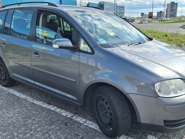 Авто Volkswagen Touran 2006 № 8815502