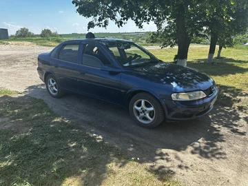 Авто Opel Vectra 1996 № 8815509