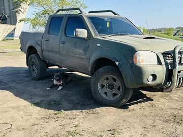 Авто Nissan Np 300 Pick Up 2003 № 8815619