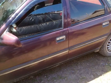 Авто Opel Vectra 1992 № 8815668