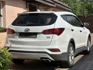 Авто Hyundai Santa Fe 2017 № 8815826