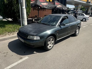 Авто Audi A4 1997 № 8815918