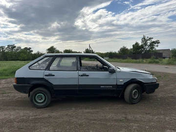 Авто ВАЗ 2109 1991 № 8816052