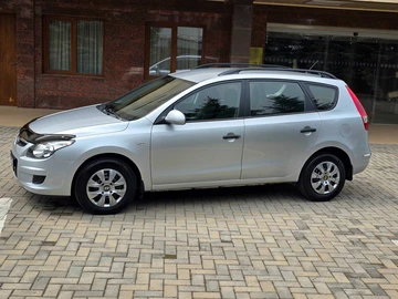 Авто Hyundai I30 2009 № 8816087