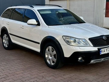 Авто Skoda Octavia Scout 2011 № 8816183