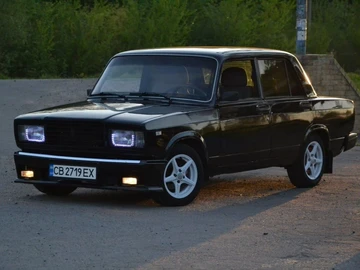 Авто ВАЗ 2107 1991 № 8816246