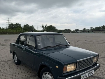 Авто ВАЗ 2107 2000 № 8816389