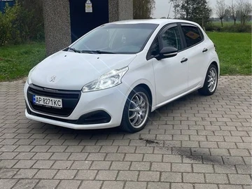 Авто Peugeot 208 2015 № 8816488