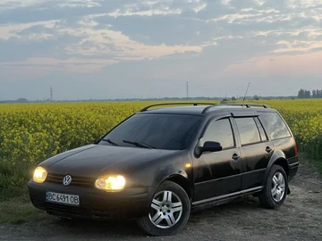 Авто Volkswagen Golf 2001 № 8816496