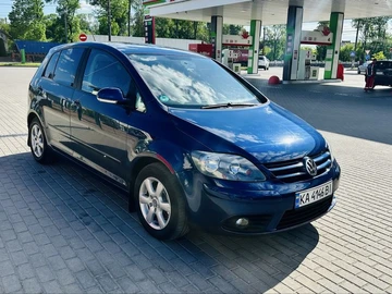 Авто Volkswagen Golf Plus 2007 № 8816503