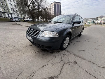 Авто Volkswagen Passat Hatchback 2003 № 8816506