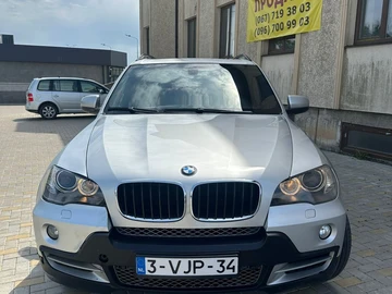 Авто BMW X5 2009 № 8816508