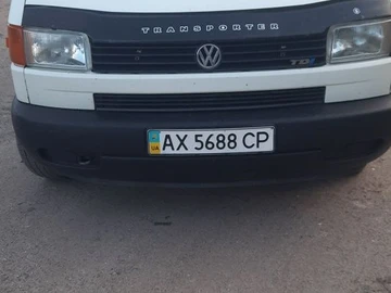 Авто Volkswagen Transporter 2000 № 8816510