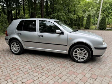 Авто Volkswagen Golf 2002 № 8816521
