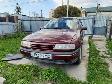 Авто Opel Vectra 1990 № 8816666