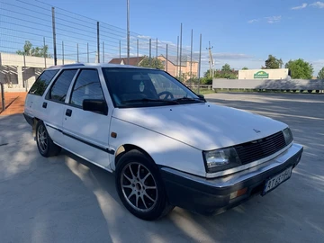 Авто Mitsubishi Lancer 1989 № 8816691