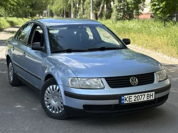 Авто Volkswagen Passat Sedan 1998 № 8816701