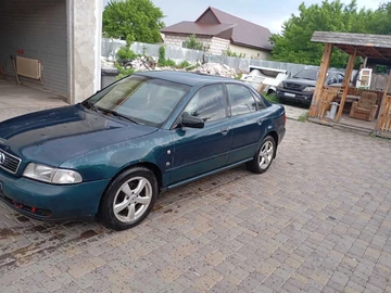 Авто Audi A4 1995 № 8816755